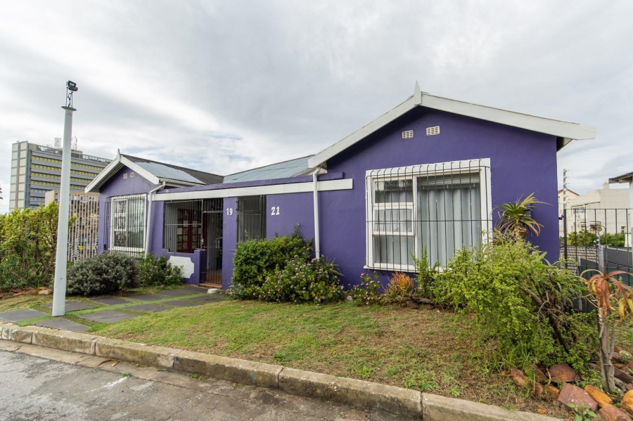 6 Bedroom Property for Sale in Richmond Hill Eastern Cape
